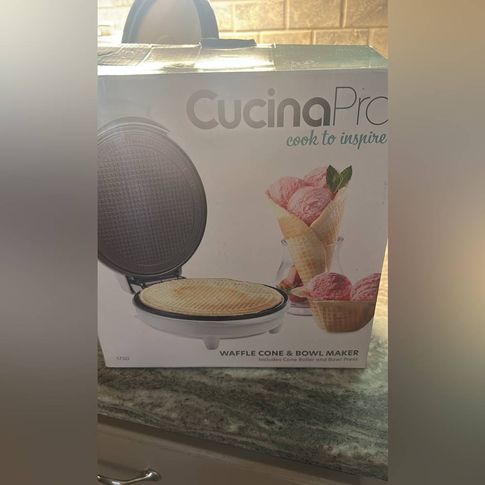 White Waffle Cone & Bowl Maker